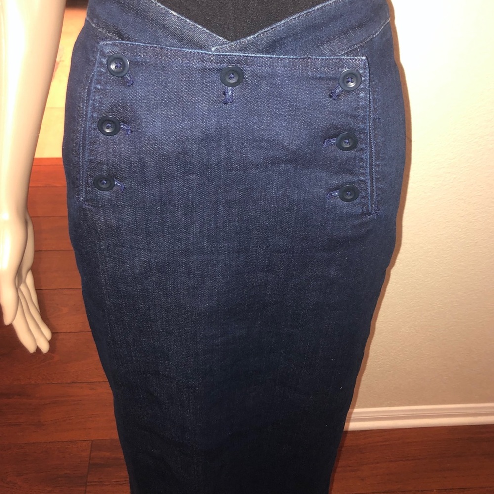 Beautiful Madewell denim pencil skirt size 25